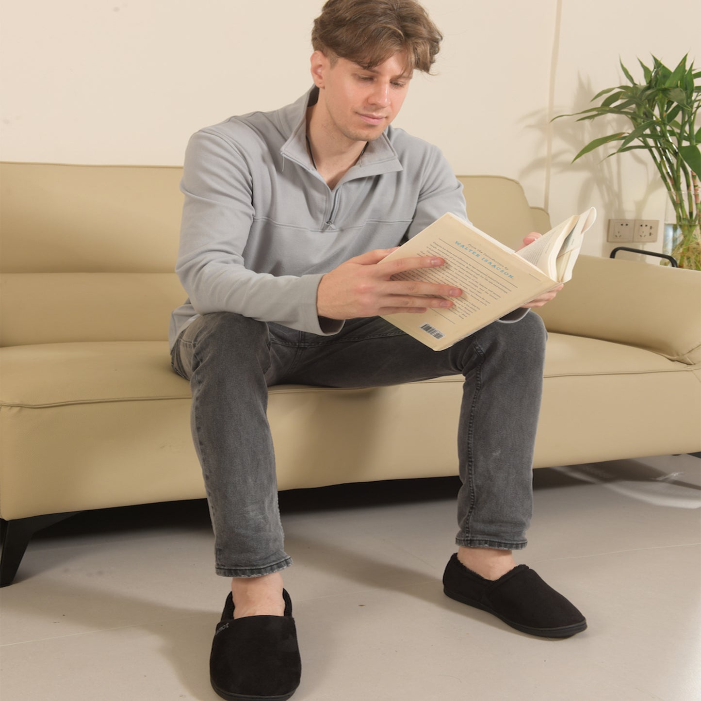 riemot Men's Suede Moccasin Slippers, Cozy Memory Foam House Shoes with Anti Skid Rubber Sole, Warm Faux Sherpa House Shoes with Dual Side Elastic Gores